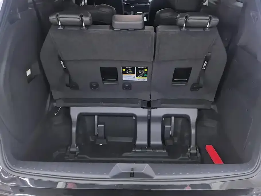 Toyota Sienna 2024 из CN, фото 4