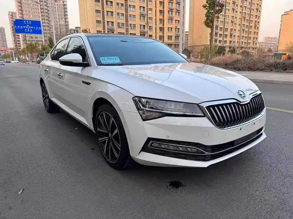 Skoda Superb 2022 из CN, фото 3