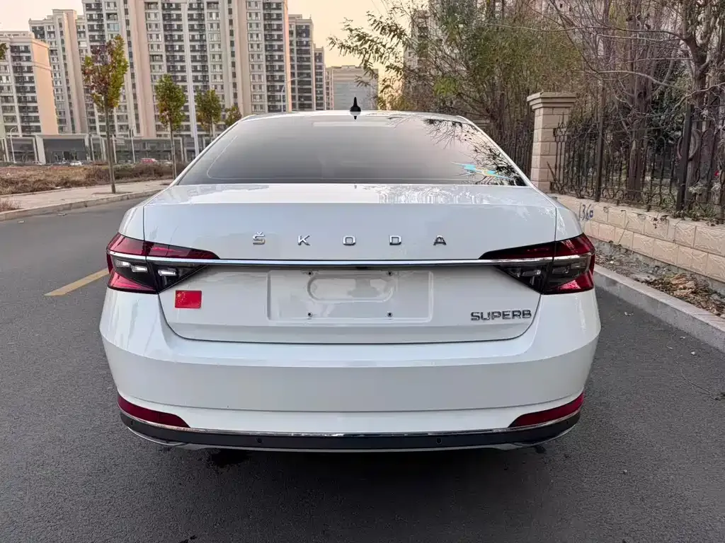 Skoda Superb 2022 из CN, фото 6