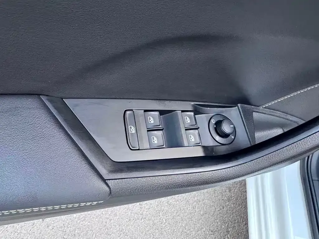Skoda Superb 2022 из CN, фото 8