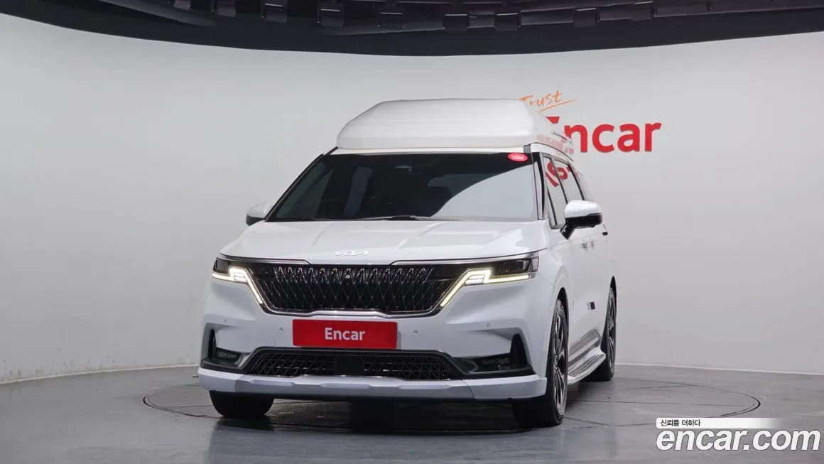Kia Carnival — фото 10
