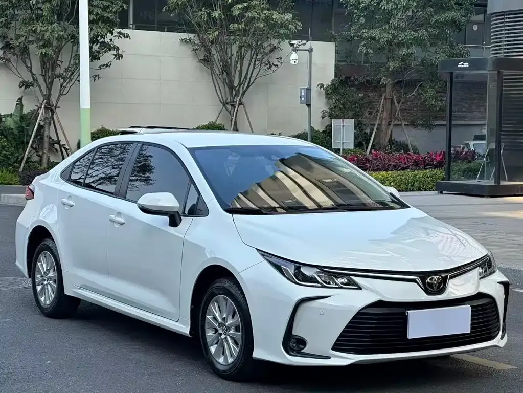 Toyota Corolla 2023 из CN, фото 6