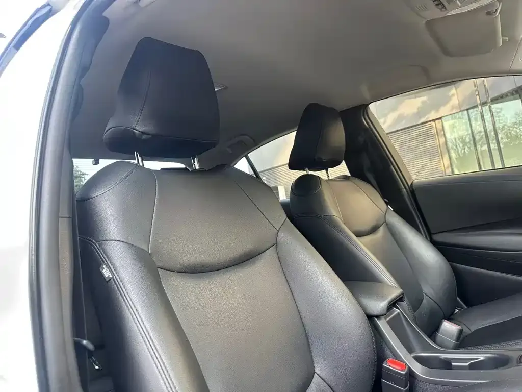 Toyota Corolla 2023 из CN, фото 8