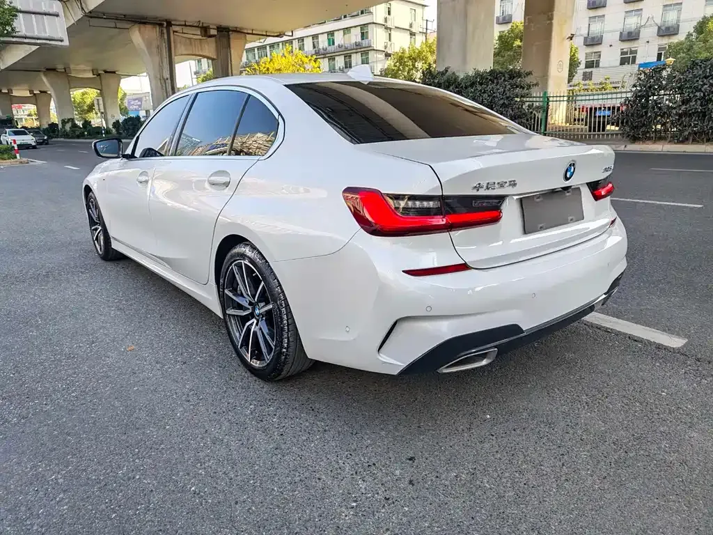 BMW 3 Series 2022 из CN, фото 6