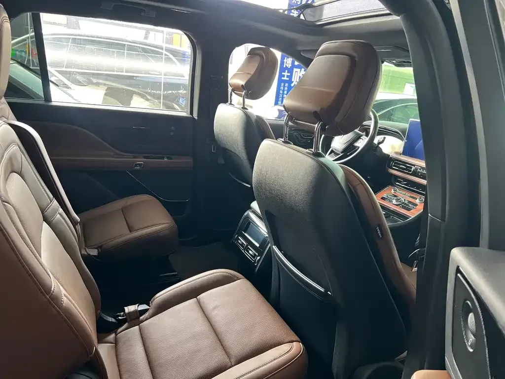 Lincoln Aviator 2022 из CN, фото 3