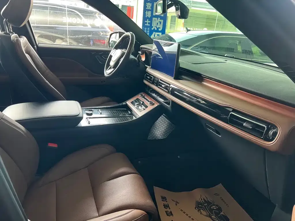 Lincoln Aviator 2022 из CN, фото 2