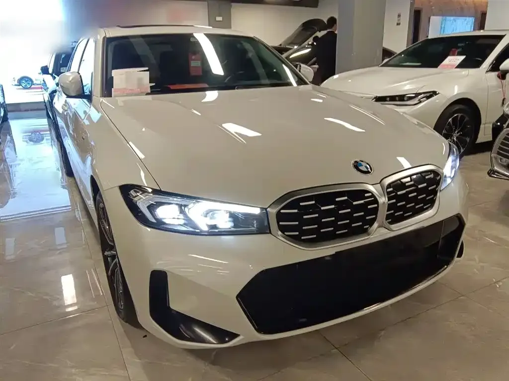 BMW 3 Series 2023 из CN, фото 8
