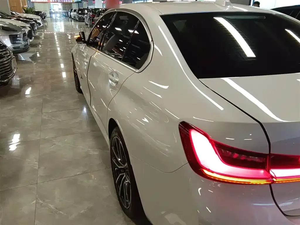 BMW 3 Series 2023 из CN, фото 5