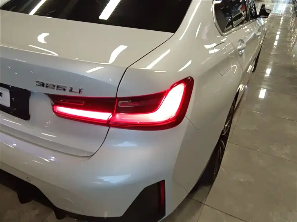 BMW 3 Series 2023 из CN, фото 3