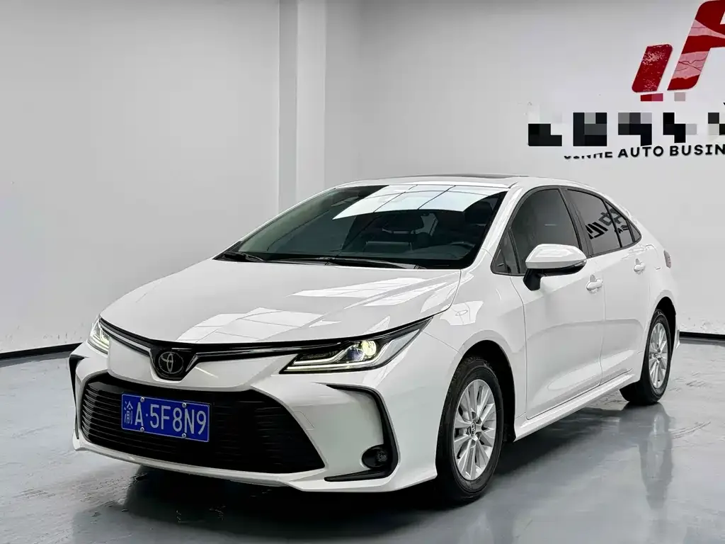 Toyota Corolla 2022 из CN, фото 1