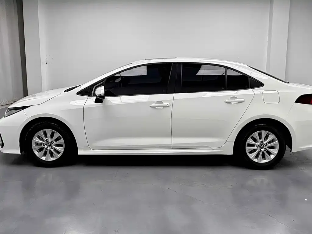 Toyota Corolla 2022 из CN, фото 5