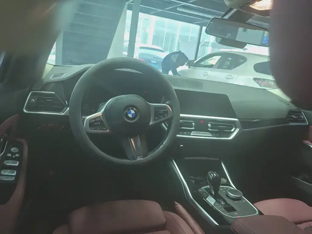 BMW 3 Series 2022 из CN, фото 8