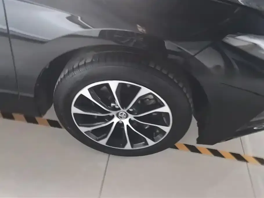 Toyota Avalon 2023 из CN, фото 2