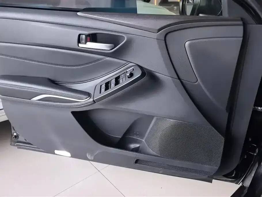 Toyota Avalon 2023 из CN, фото 8
