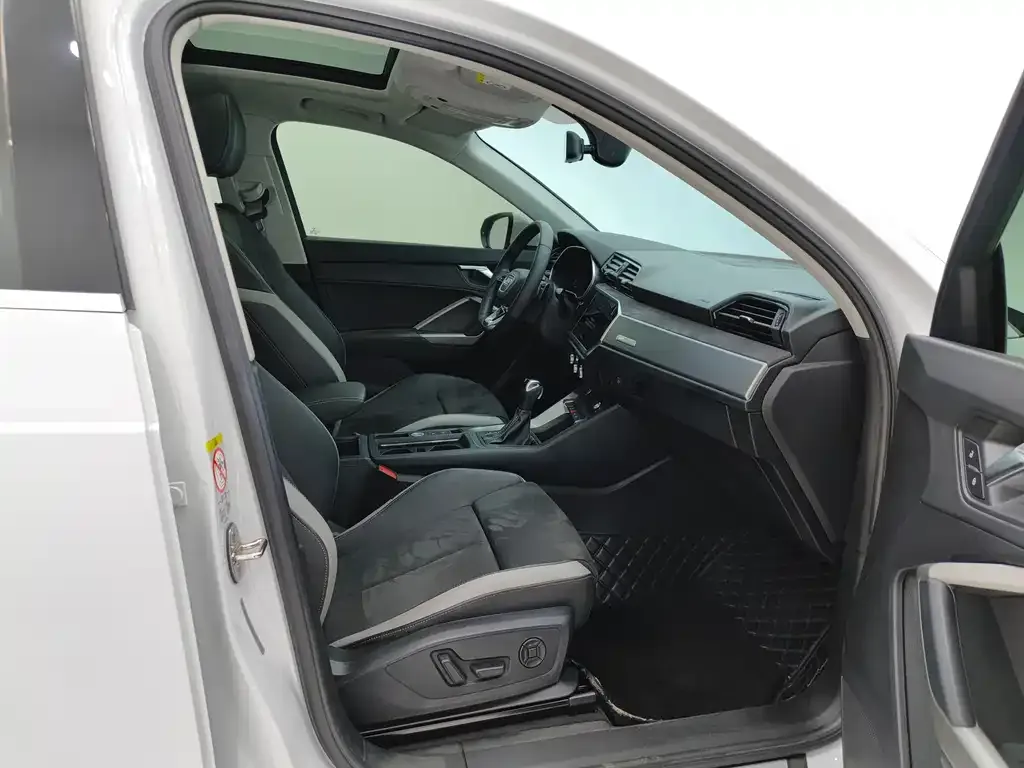 Audi Q3 2022 из CN, фото 9