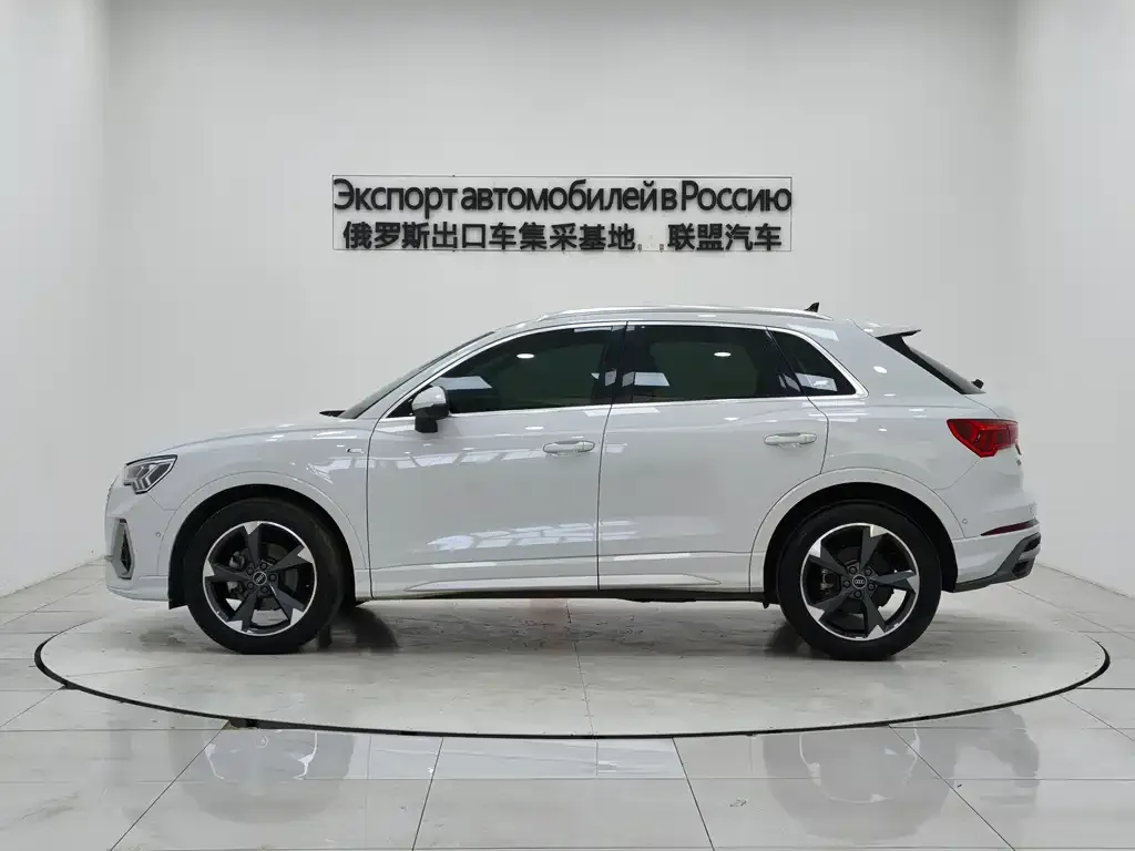 Audi Q3 2022 из CN, фото 6
