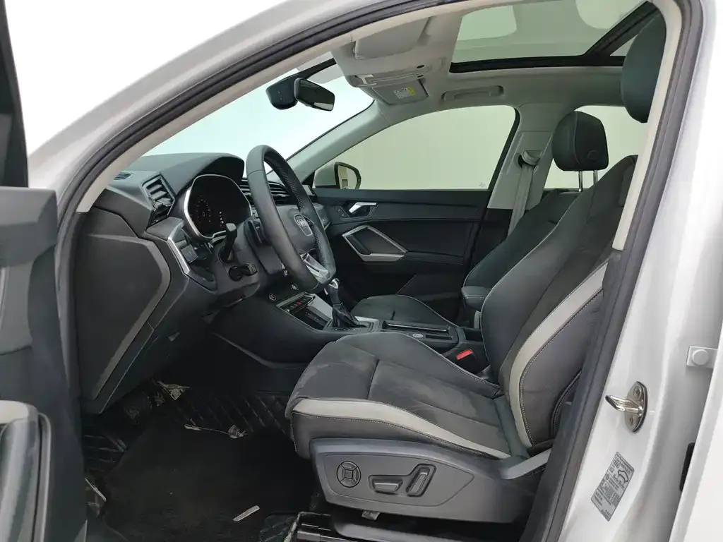 Audi Q3 2022 из CN, фото 10