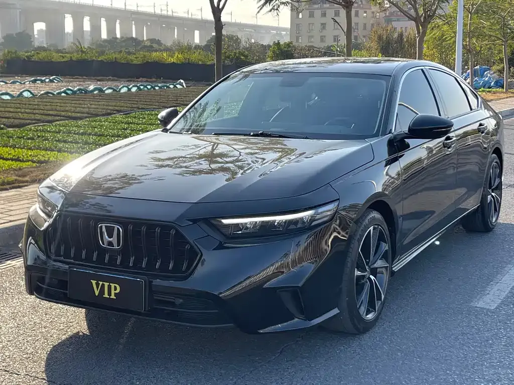 Honda Inspire — фото 1