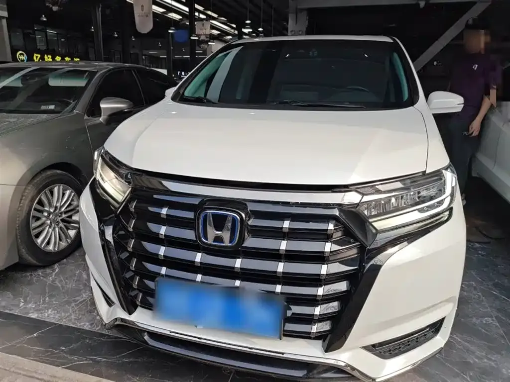 Honda Elysion 2023 из CN, фото 9