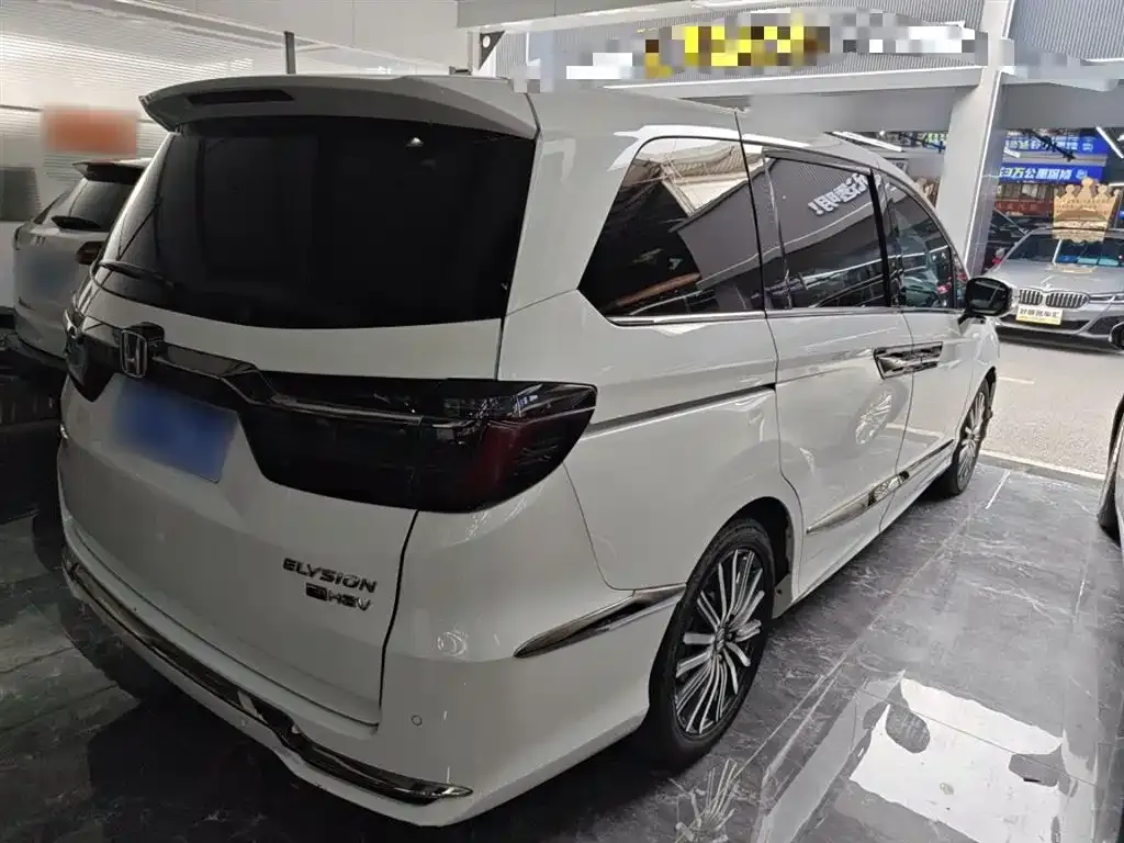 Honda Elysion 2023 из CN, фото 4