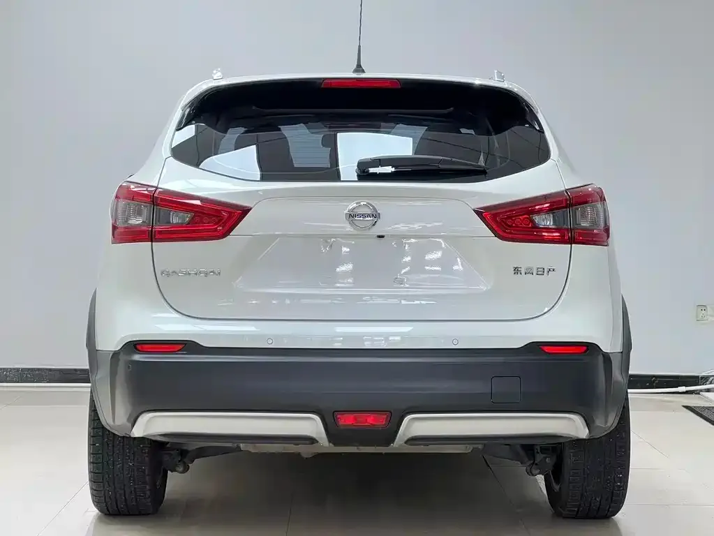 Nissan Qashqai — фото 4