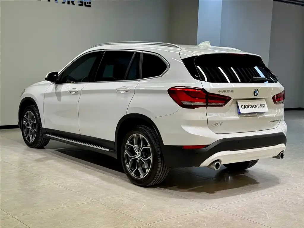BMW X1 — фото 6