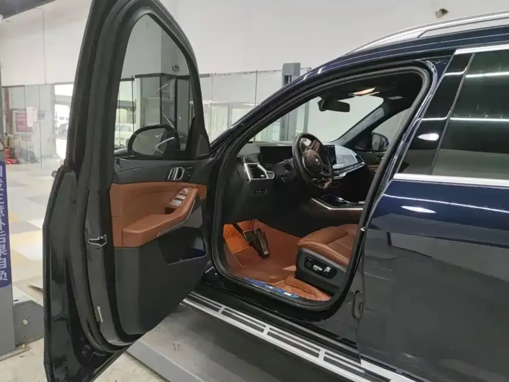 BMW X7 2025 из CN, фото 9