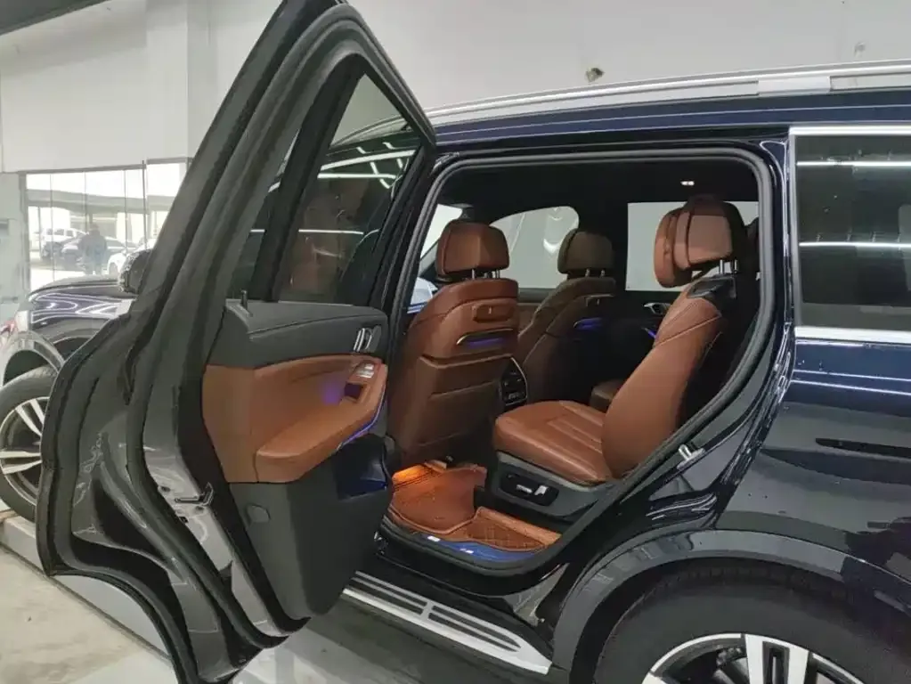 BMW X7 2025 из CN, фото 7