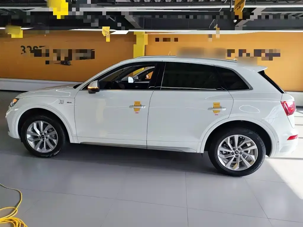 Audi Q5L 2023 из CN, фото 7