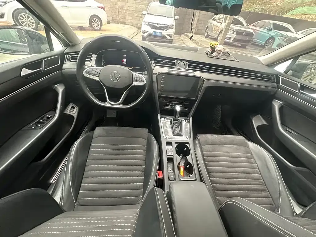 Volkswagen Magotan 2022 из CN, фото 4