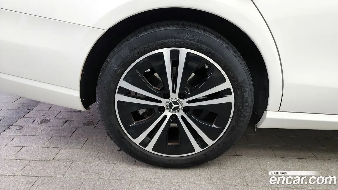 Mercedes-Benz E-Class 2021 из KR, фото 7