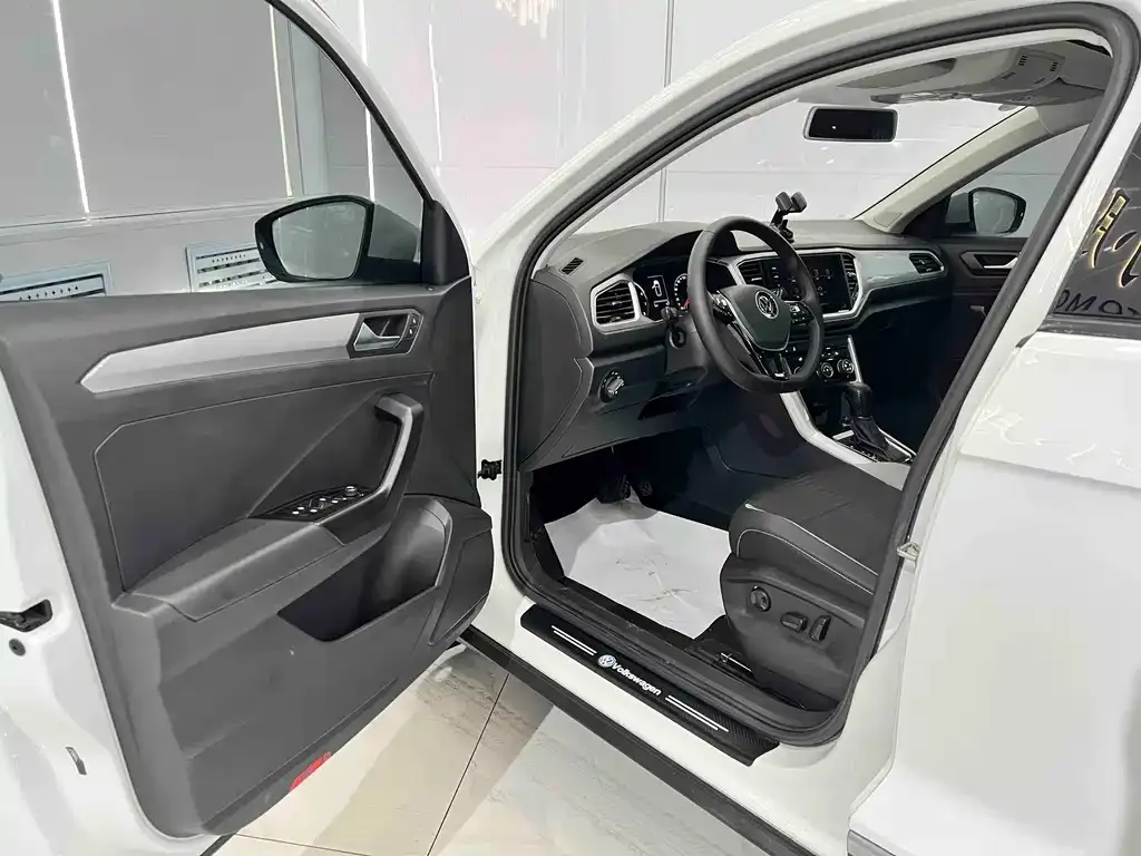 [object Object] T-Roc 2023 из CN, фото 7