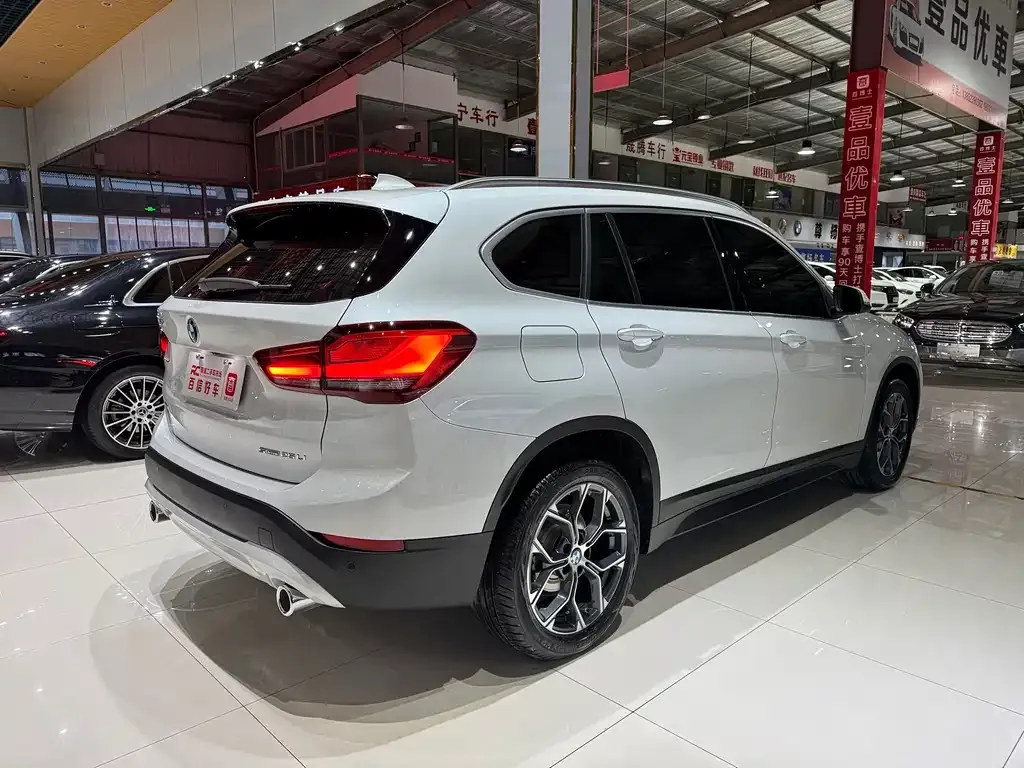 BMW X1 2021 из CN, фото 3