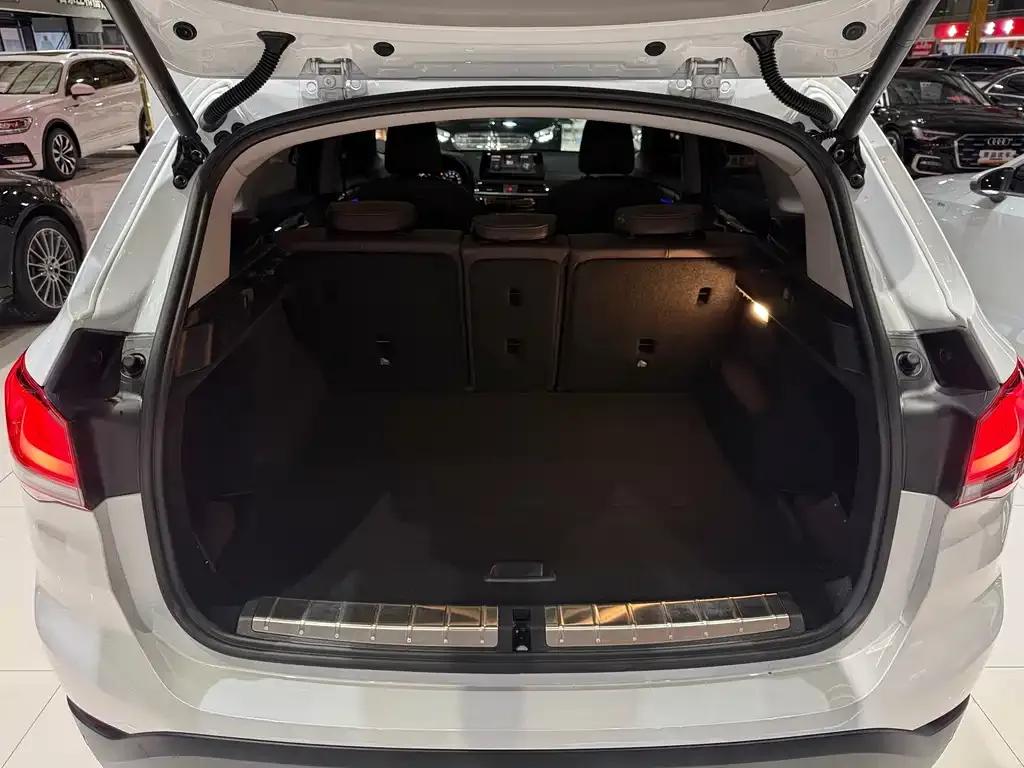 BMW X1 2021 из CN, фото 7