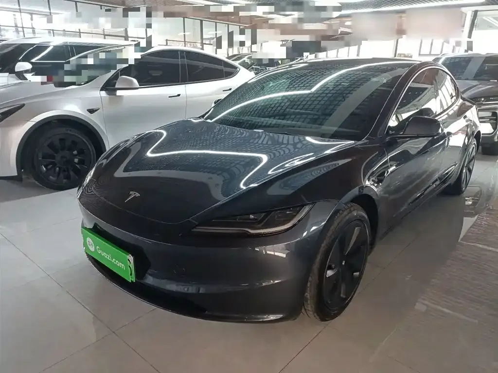 Tesla Model 3 — фото 7