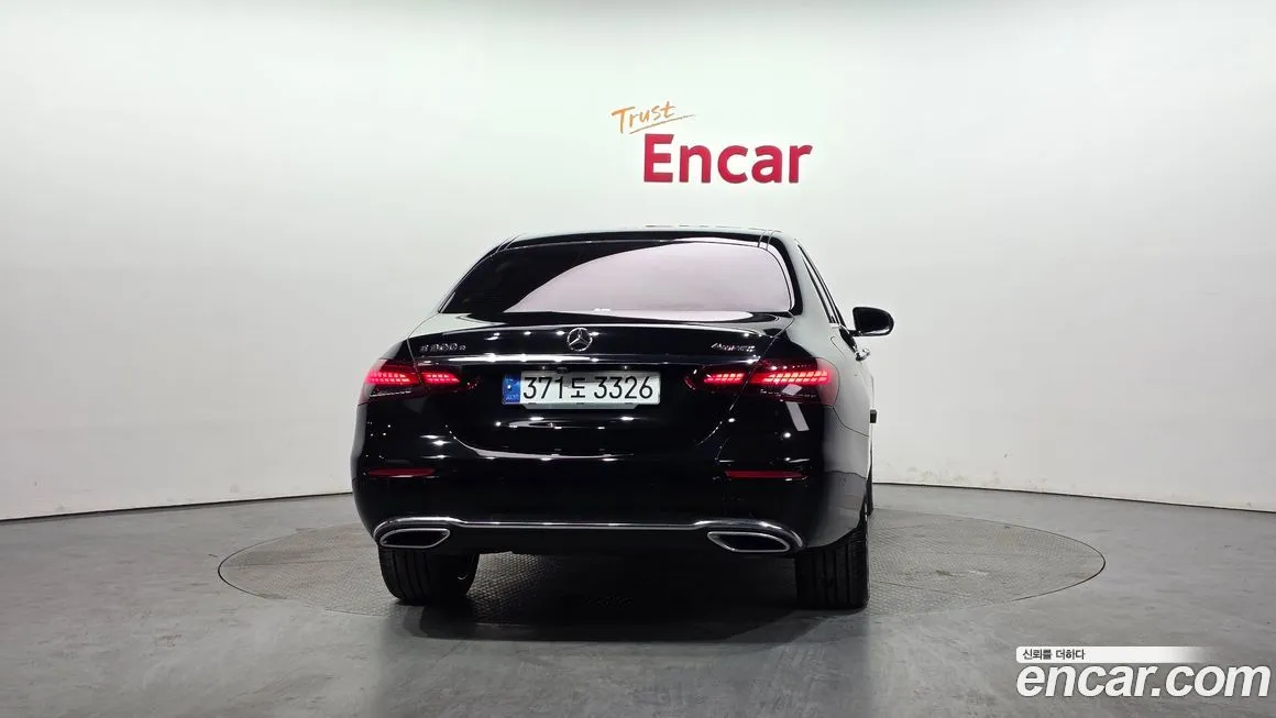 Mercedes-Benz E-Class 2023 из KR, фото 2