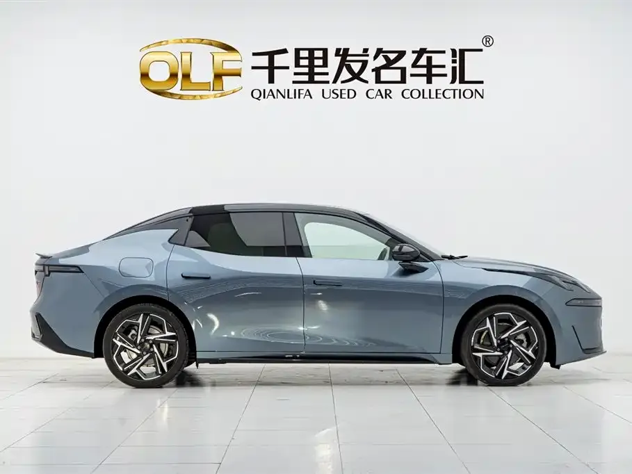 Lynk & Co 07 EM-P 2024 из CN, фото 8