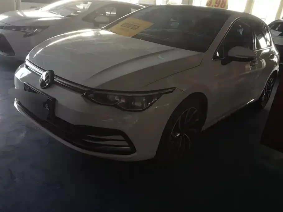 Volkswagen Golf 2023 из CN, фото 1