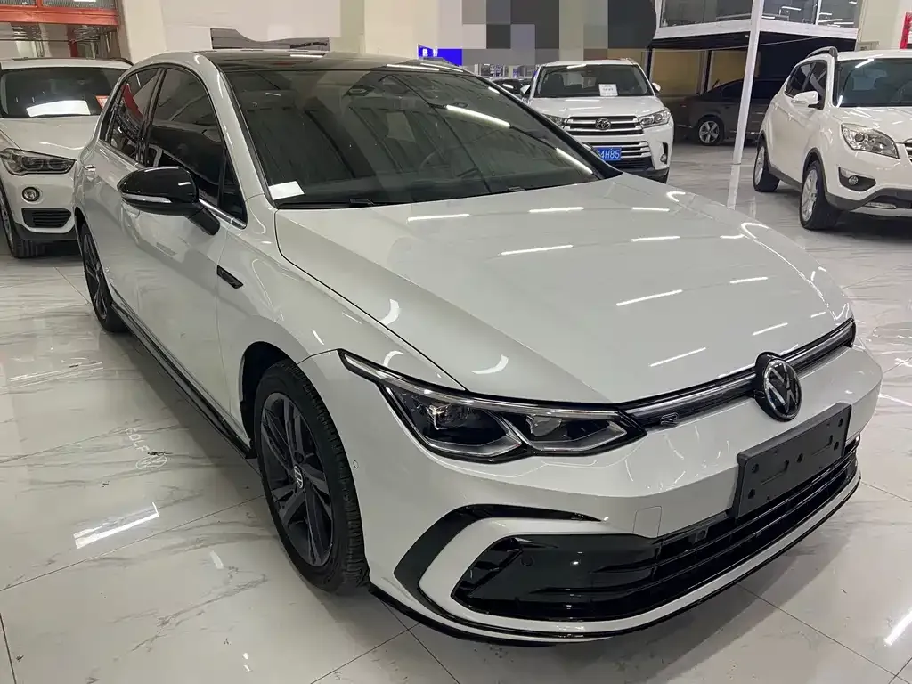 Volkswagen Golf 2021 из CN, фото 2