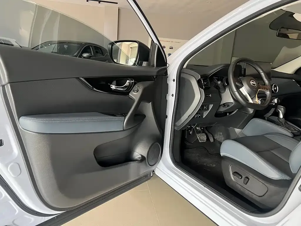 Nissan Qashqai — фото 10
