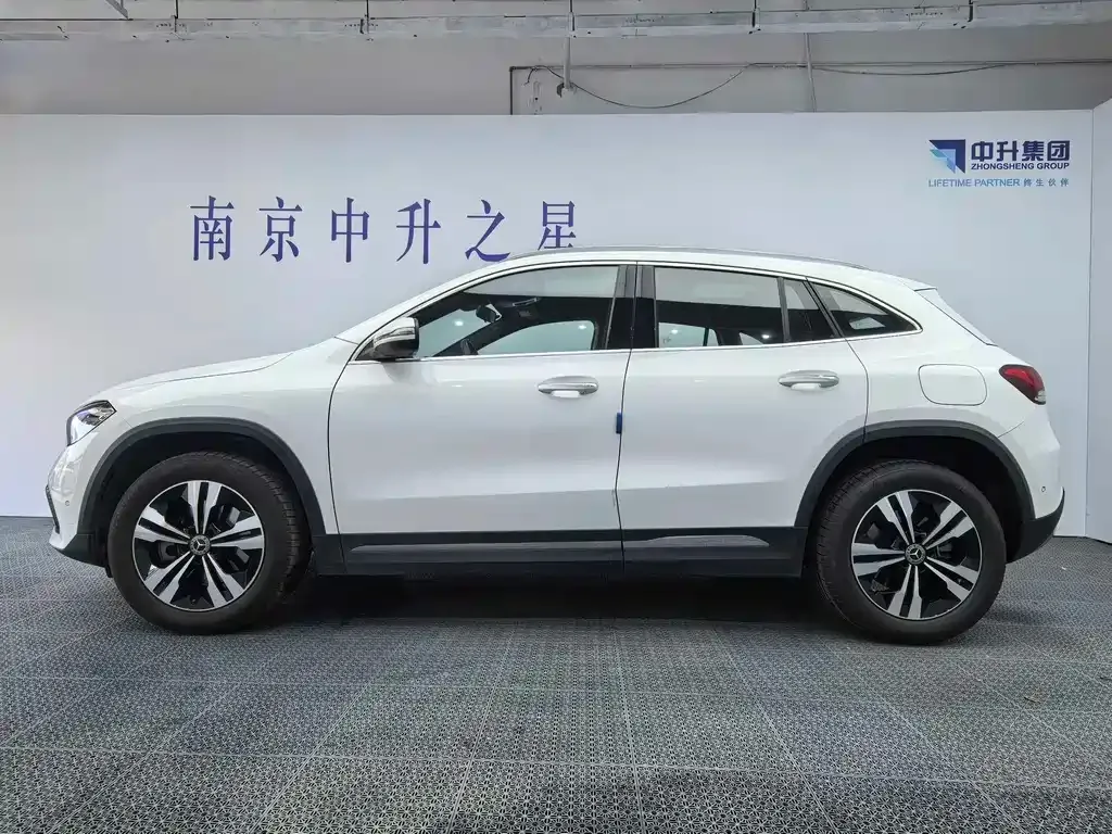 Mercedes-Benz GLA 2023 из CN, фото 8