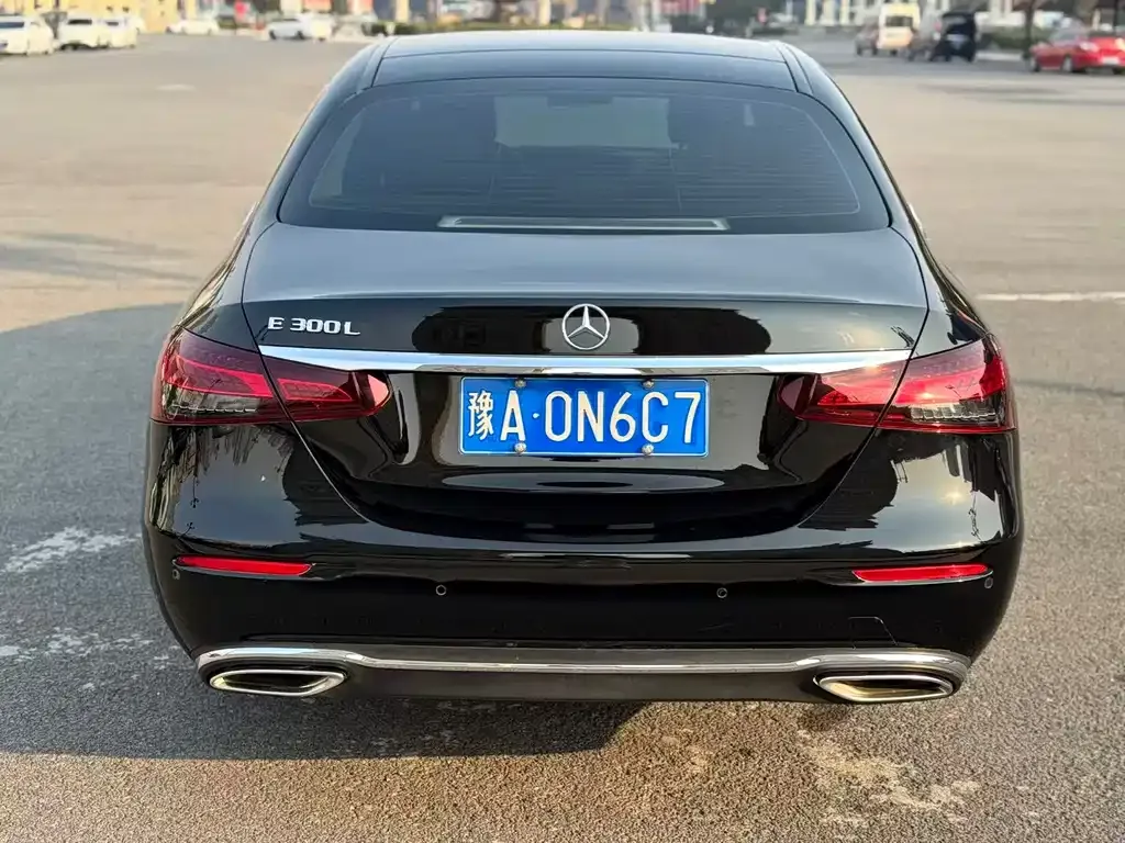 Mercedes-Benz E-Class 2023 из CN, фото 8