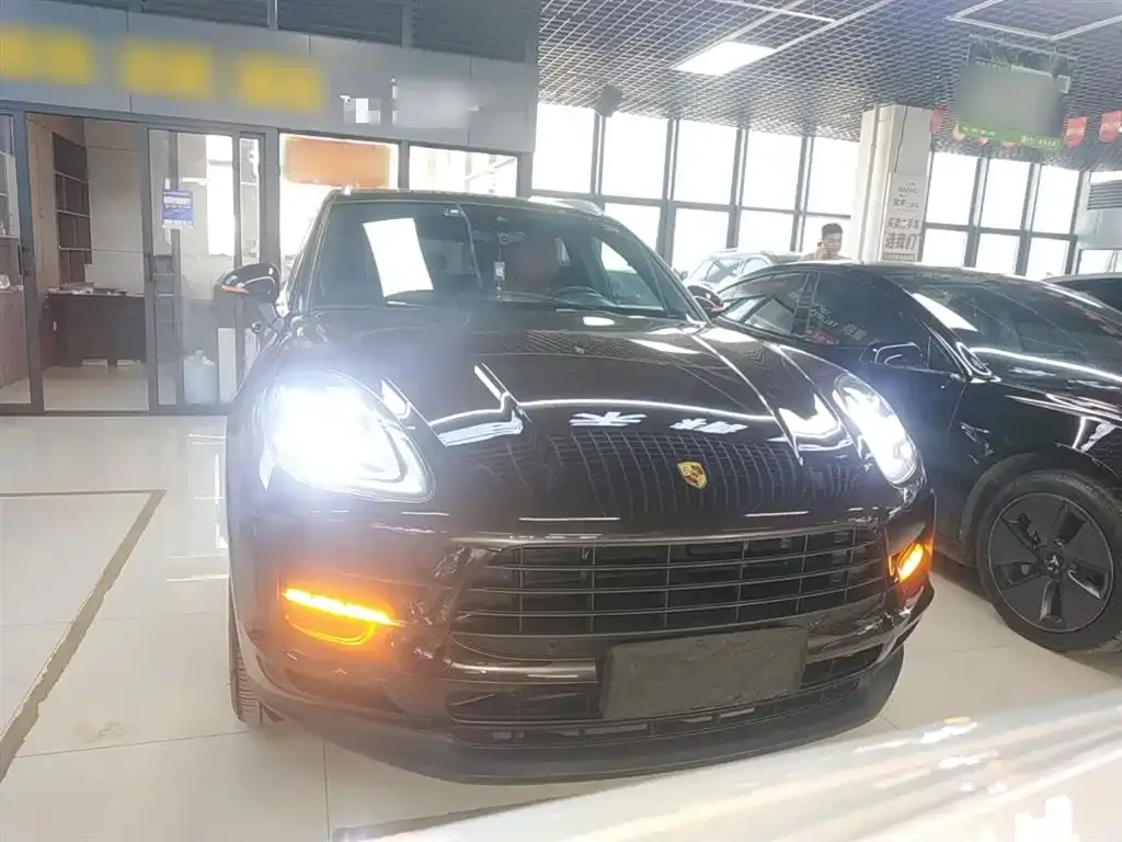 Porsche Macan — фото 8
