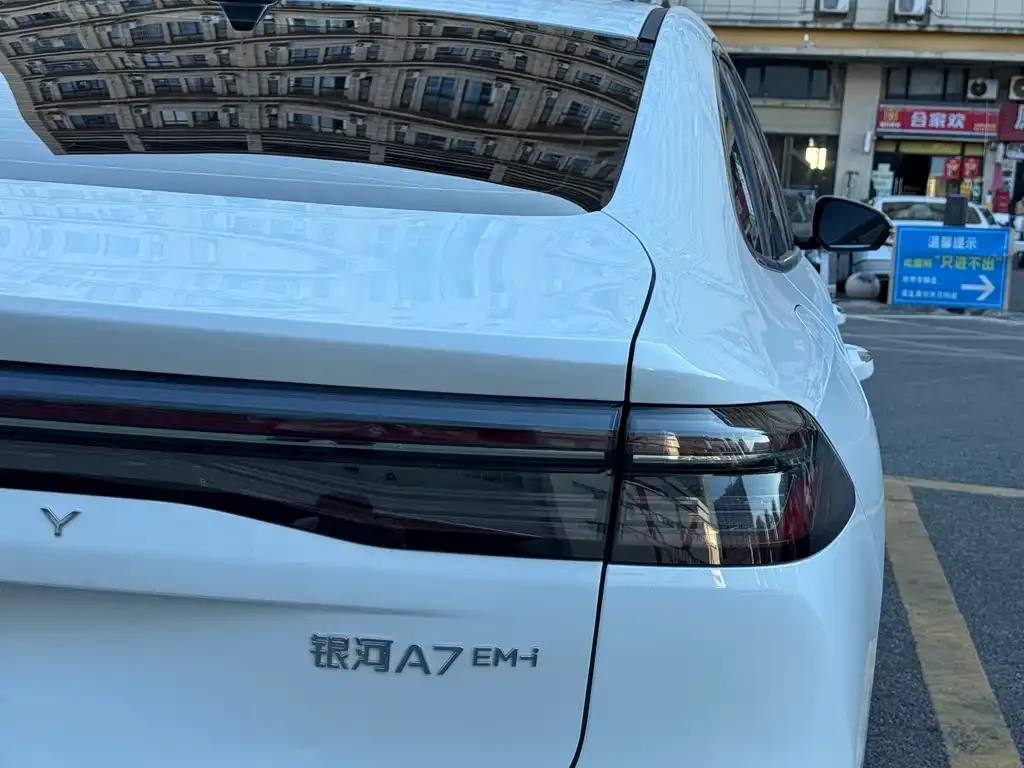 Geely 银河A7 2025 из CN, фото 10