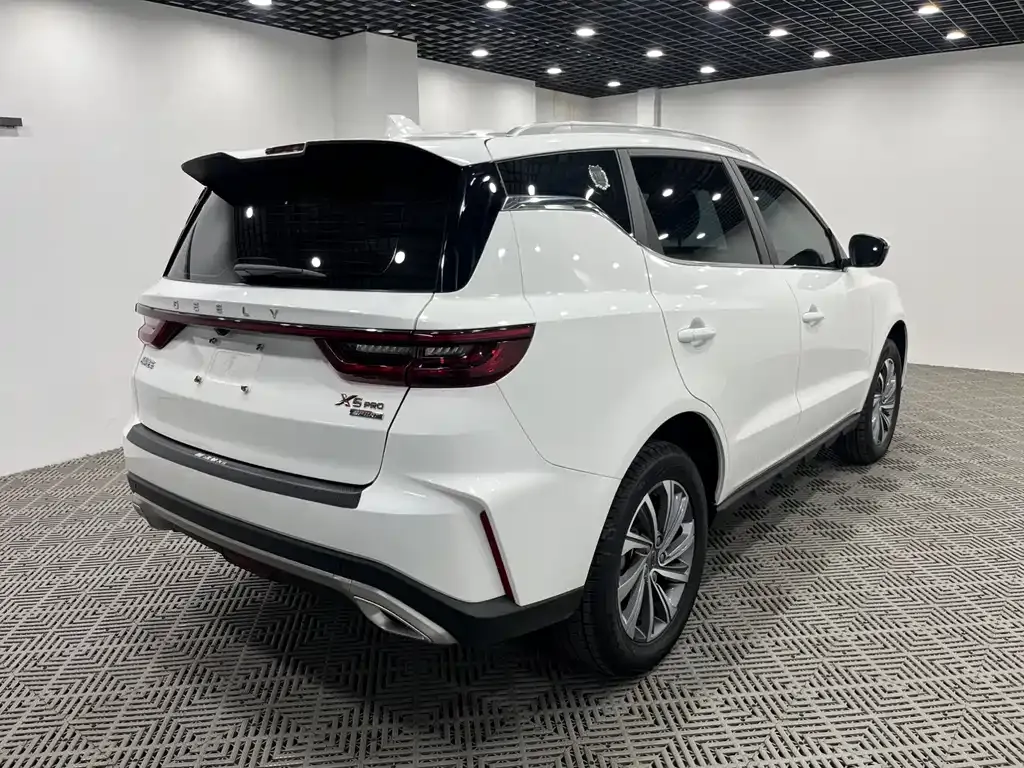 Geely Vision X6 — фото 7