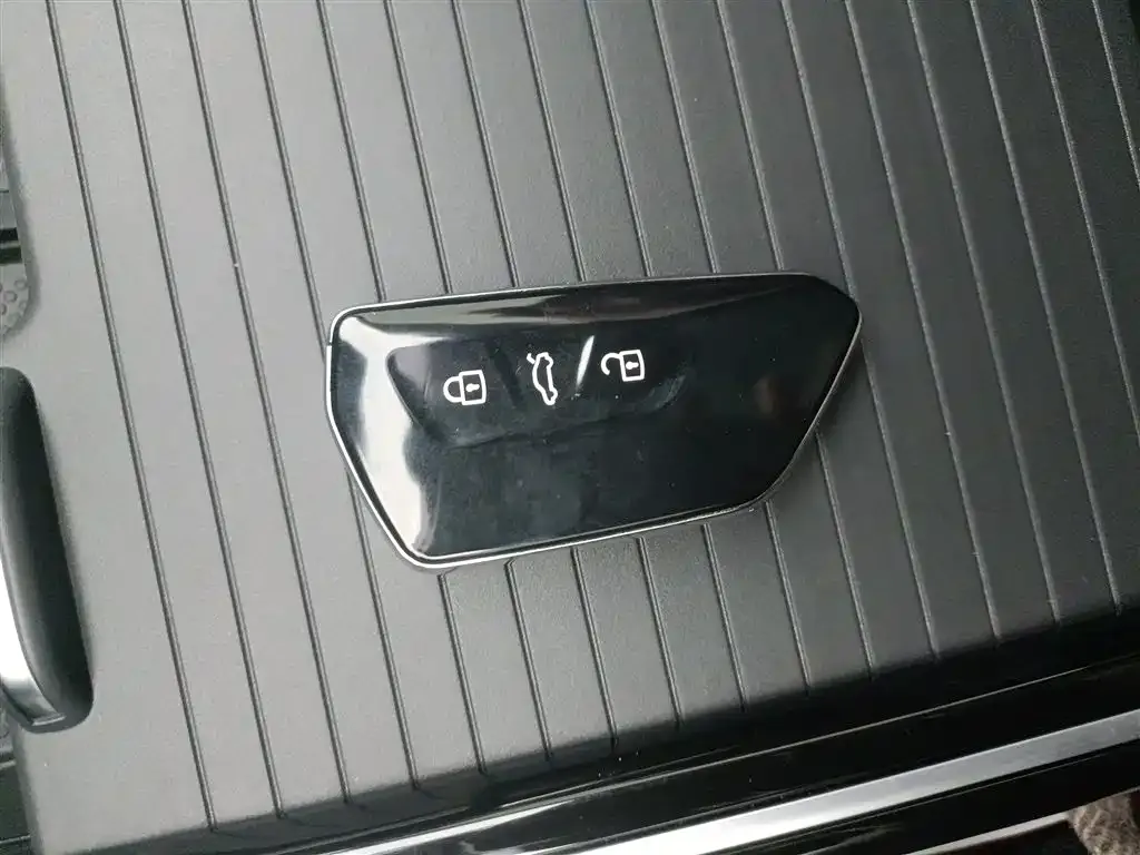 Volkswagen ID.6 X 2024 из CN, фото 3