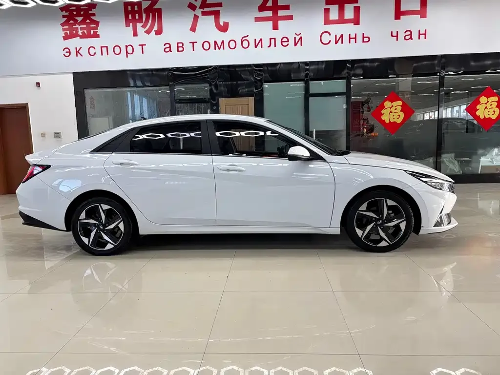 Hyundai Elantra 2022 из CN, фото 9