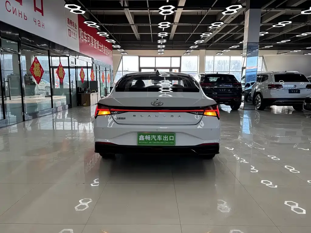 Hyundai Elantra 2022 из CN, фото 10