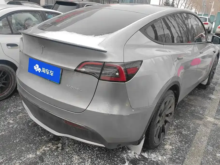 Tesla Model Y — фото 7