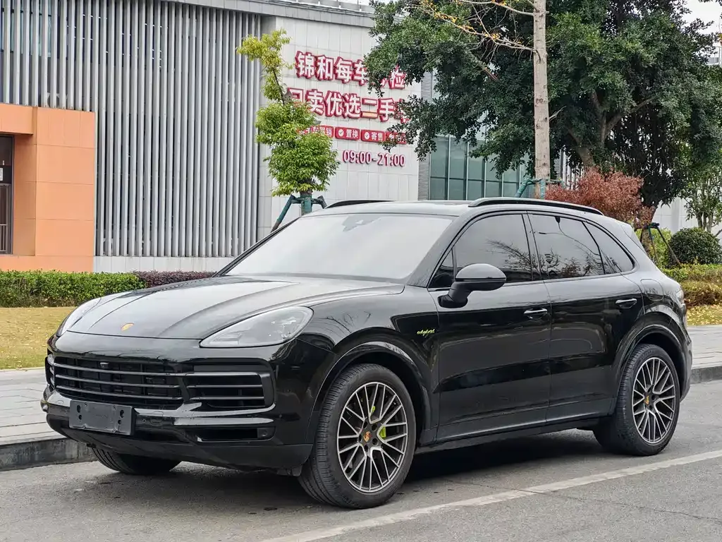 Porsche Cayenne Hybrid 2023 из CN, фото 1